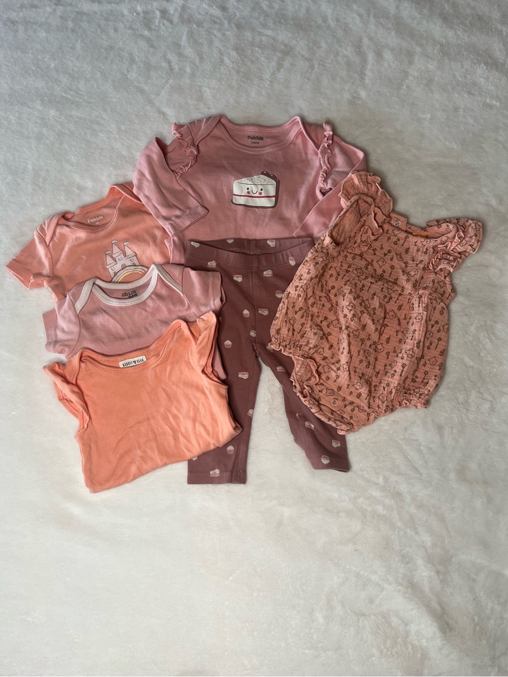 3-6m Peachy Keen Clothing Bundle 🍑🦩
